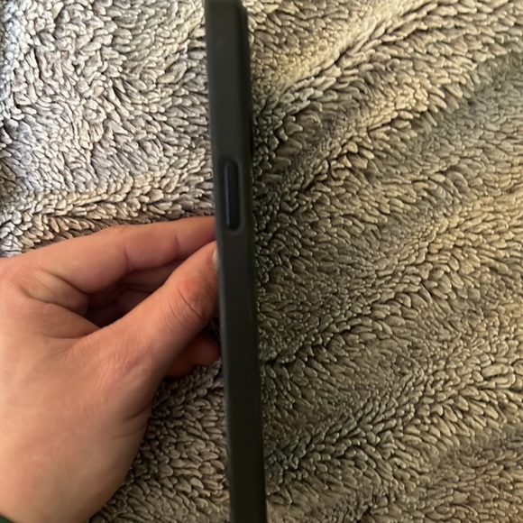 iPhone 12 Pro Max Apple Leather Case Black - Picture 4 of 5